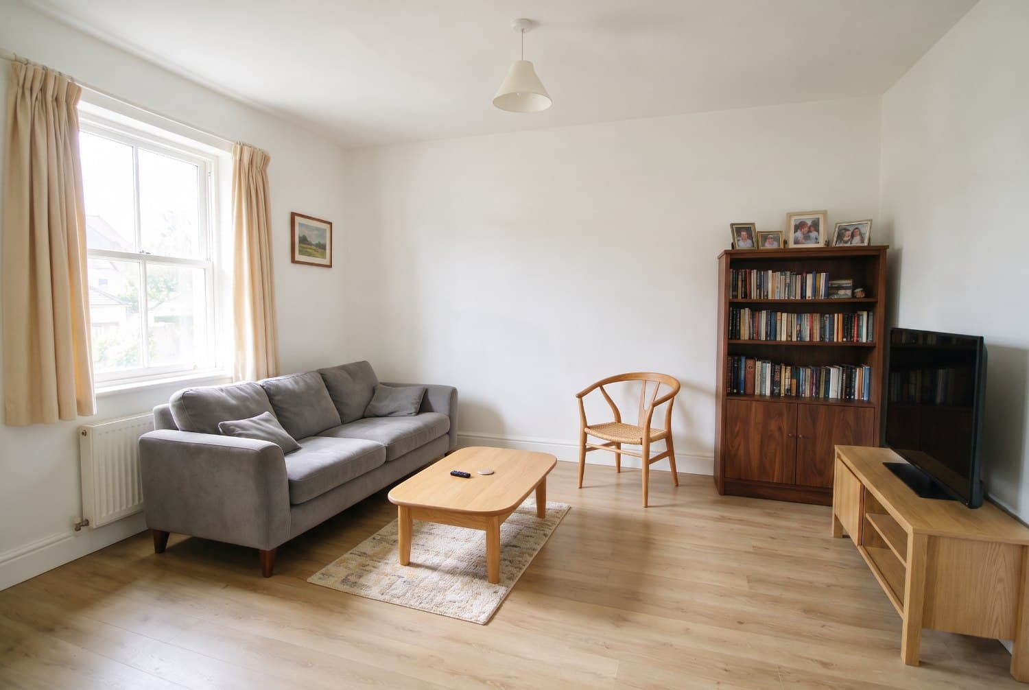 The original room photo before any redesign